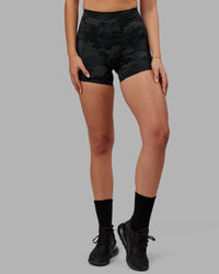 Elixir Ultra High-Rise 4" Short - Black Camo