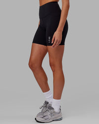 Flux Ultra High-Rise 6" Short Pockets - Black