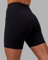 Flux Ultra High-Rise 6" Short Pockets - Black