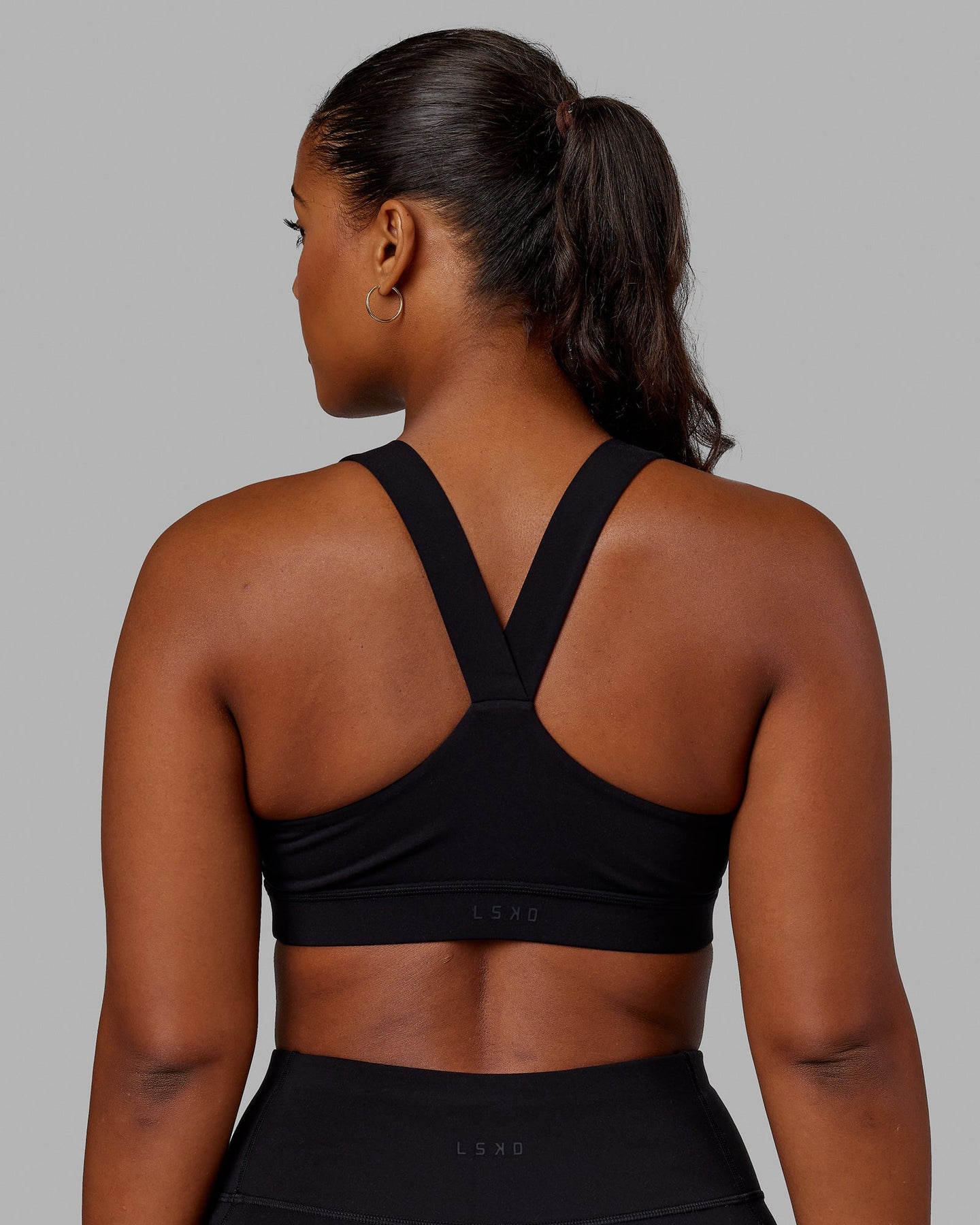 LSKD - The Rep Sports Bra ✔️ Soft and smooth. Simply supportive. Featuring  // 👉 Wider Straps 👉 Fast Drying 👉 Classic 4 Way-Stretch Fabric Rep Now  👇 lskd.co/collections/womens-rep-activewear/products/rep-sports-bra-black-white