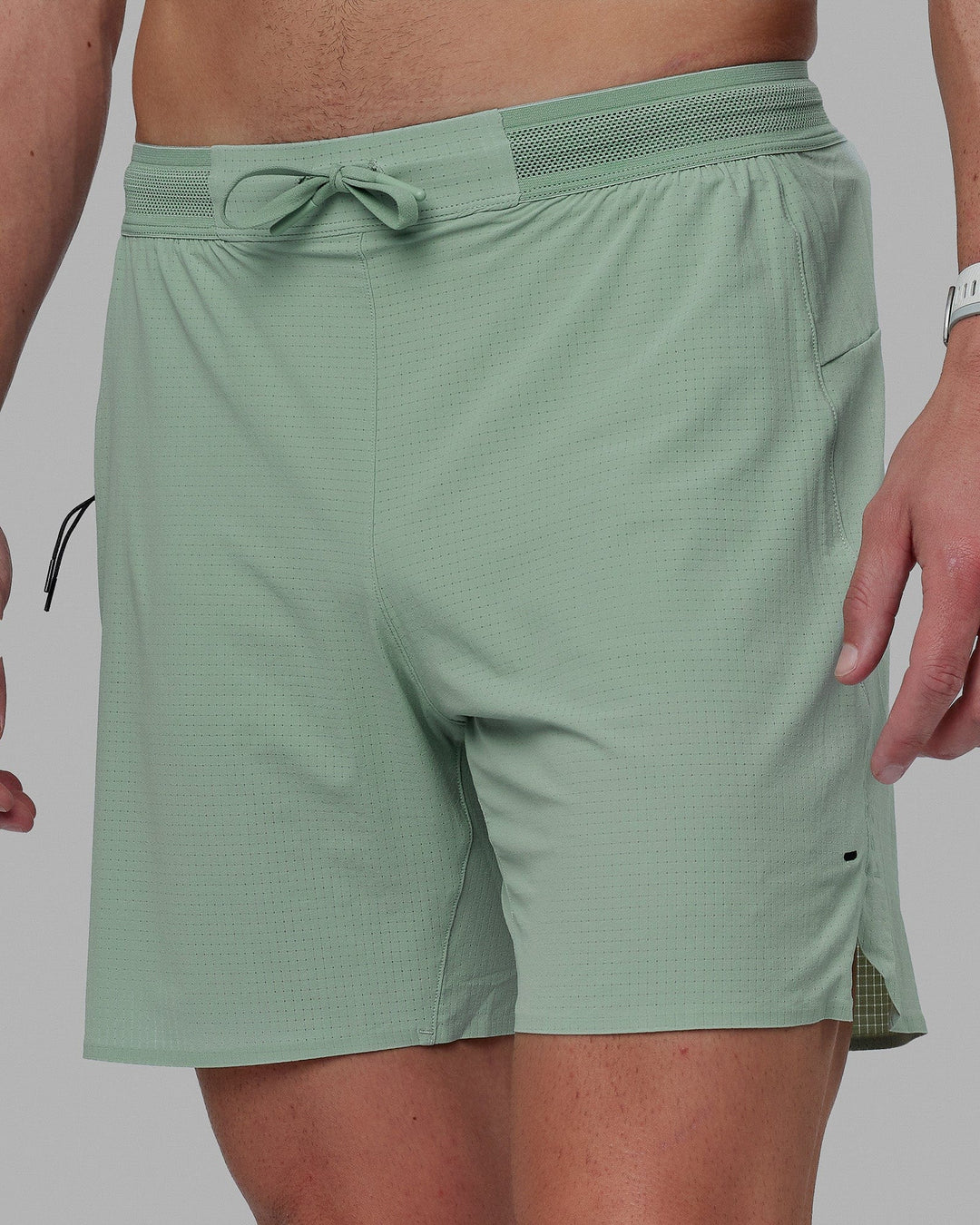 Man wearing UltraAir 6&