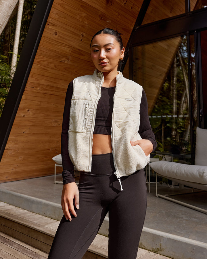 Peak Quilted Vest - Bone