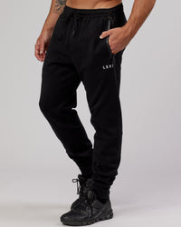 Athlete ForgedFleece Zip Trackpant - Black